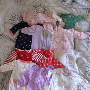 Lot of Baby Girl Sleep and play jammies 21 pieces